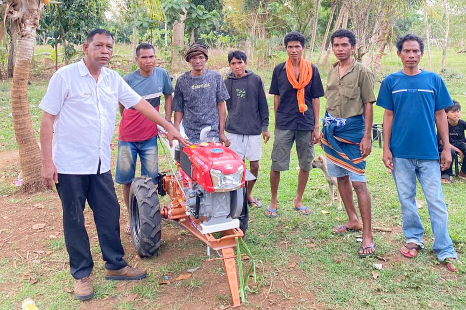Fasilitasi Peralatan Modern, Legislator Partai Perindo Stefanus Rangga Bola Pacu Kesejahteraan Petani Sumba Barat Daya