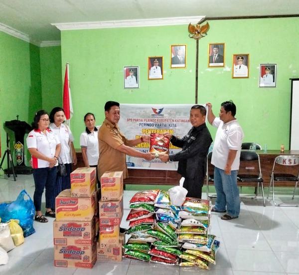 Sigap Bantu Warga, DPD Partai Perindo Katingan Kalteng Salurkan Sembako ke Korban Kebakaran di Kasongan Lama
