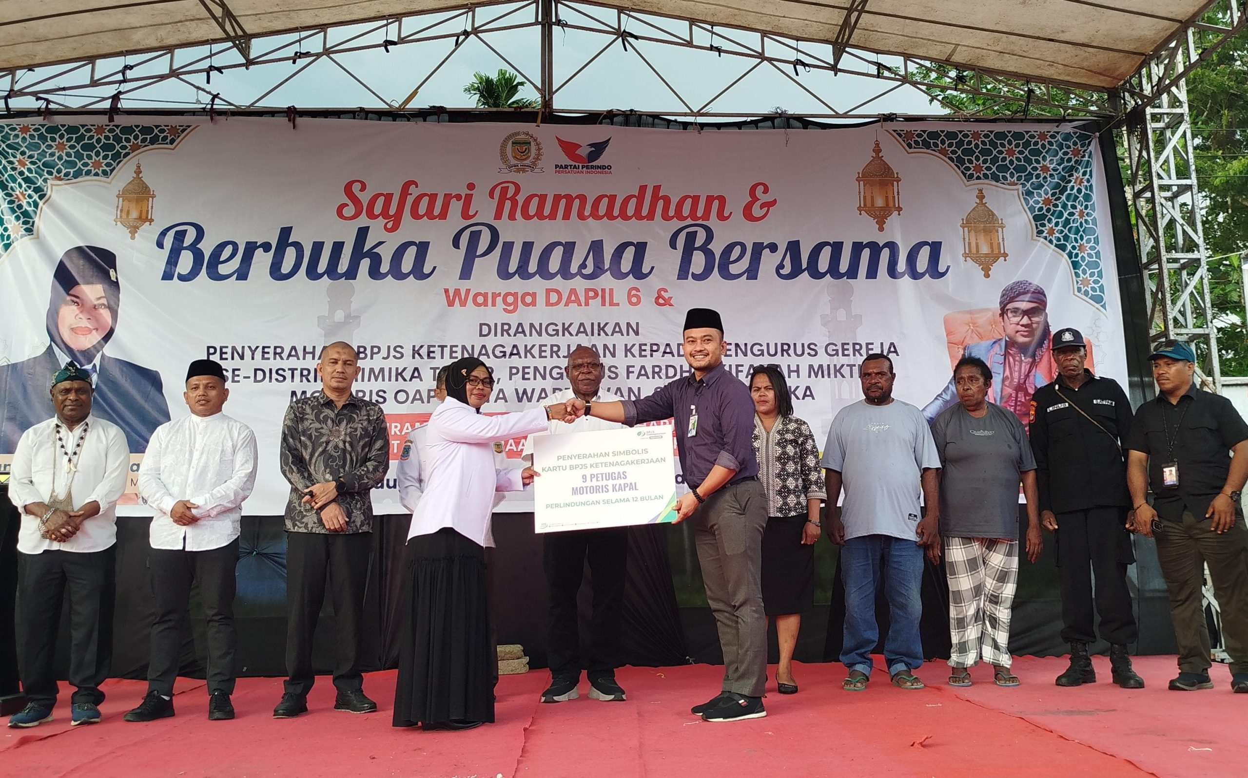 Safari Ramadan di Mimika Timur, Aleg Perindo Hj. Rampaeni Rachman Hadirkan Perlindungan BPJS bagi Warga.