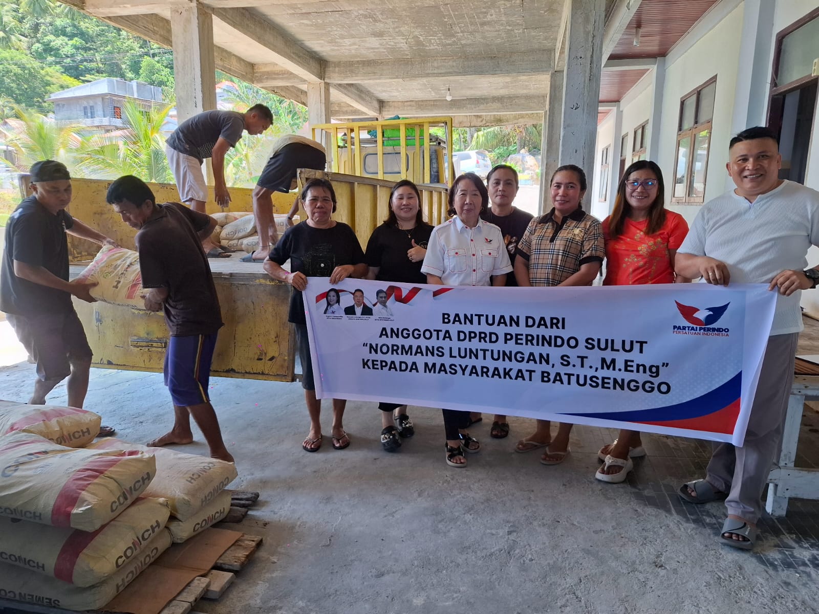 Anggota DPRD Perindo Salurkan Bantuan ke Warga dan Rumah Ibadah di Batusenggo