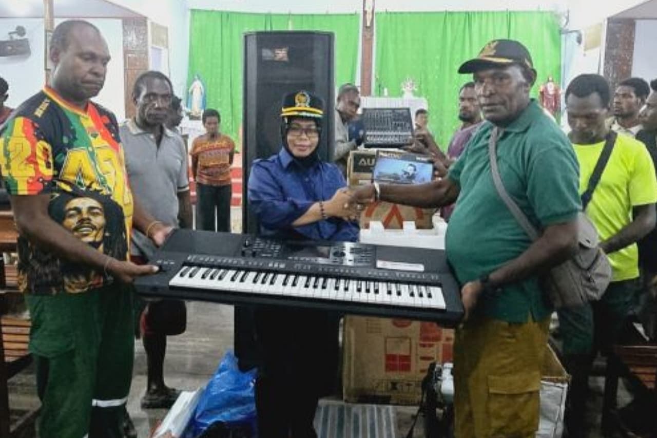 Rawat Toleransi, Rampeani Rachman Realisasikan Aspirasi Jemaat Gereja di Mimika