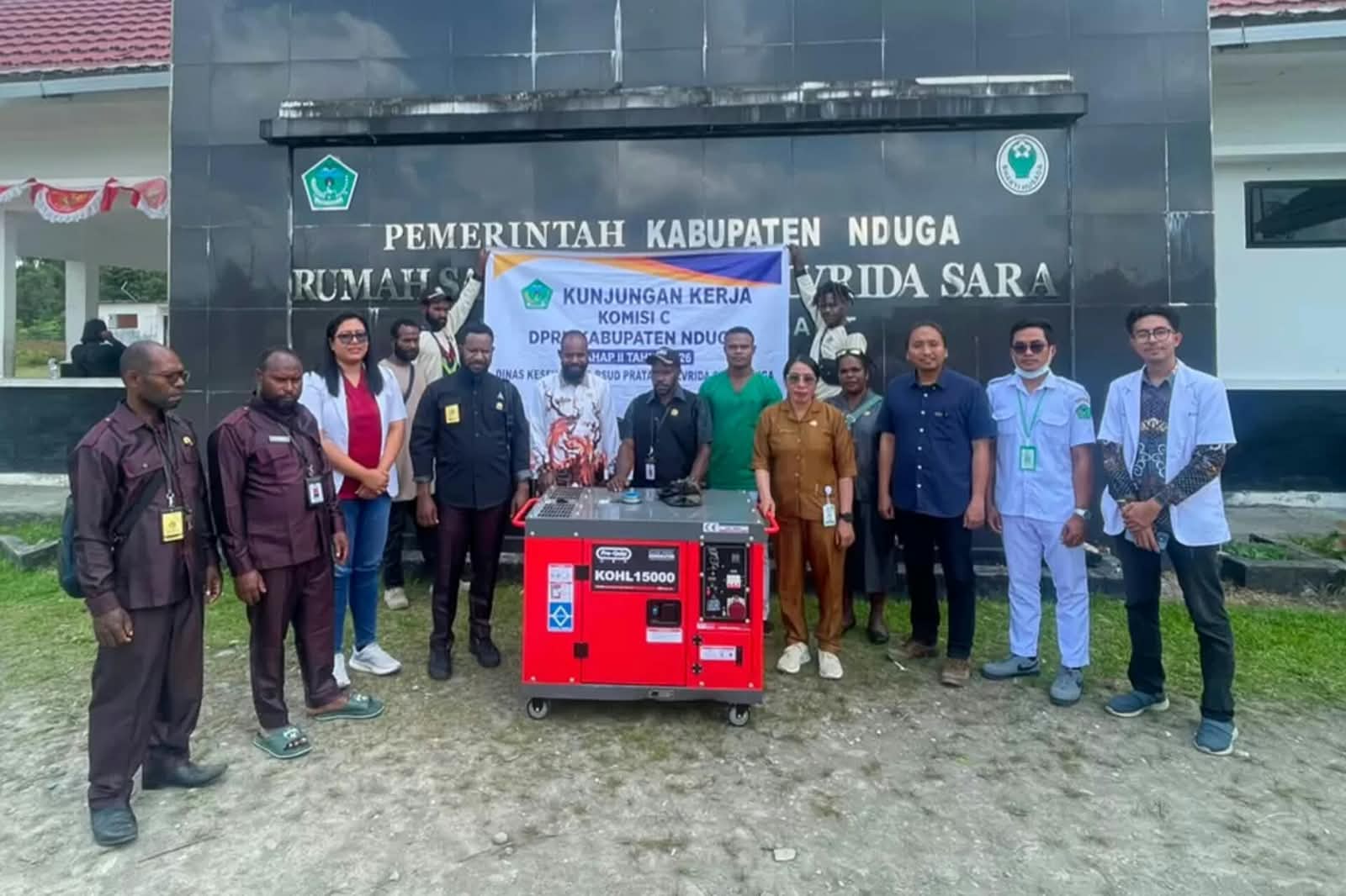 RSUD Nduga Dikepung Masalah, Gubuganus Kogoya Serahkan Genset & Dorong Pembenahan