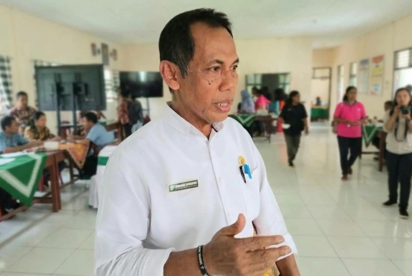 Kawal Pendidikan Teluk Bintuni, Daniel Dudung Terus Perjuangkan Anggaran & Kesejahteraan Guru