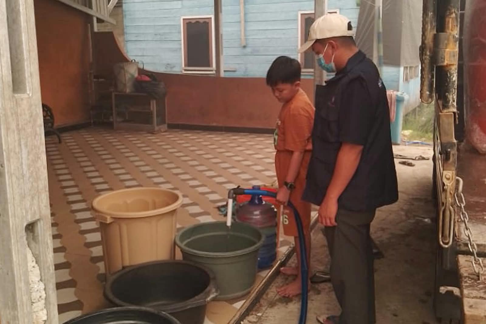 Bantu Warga 3 Desa Hadapi Kekeringan, Perindo Katingan Salurkan 20.200 Liter Air Bersih